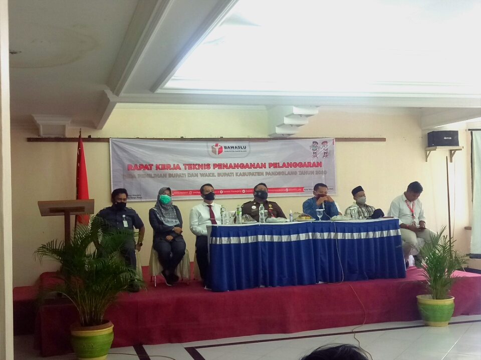 Kordiv Penindakan Pelanggaran Laksanakan Rapat Kerja Teknis Penanganan Pelanggaran