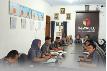 Suasana kegiatan CERDAS (Capacity Enhancement Aparatur SDM Pengawasan) edisi ke-sebelas dengan tema “Penggunaan Aplikasi SRIKANDI (Sistem Informasi Kearsipan Dinamis Terintegrasi) pada Senin, (11/05/2026).