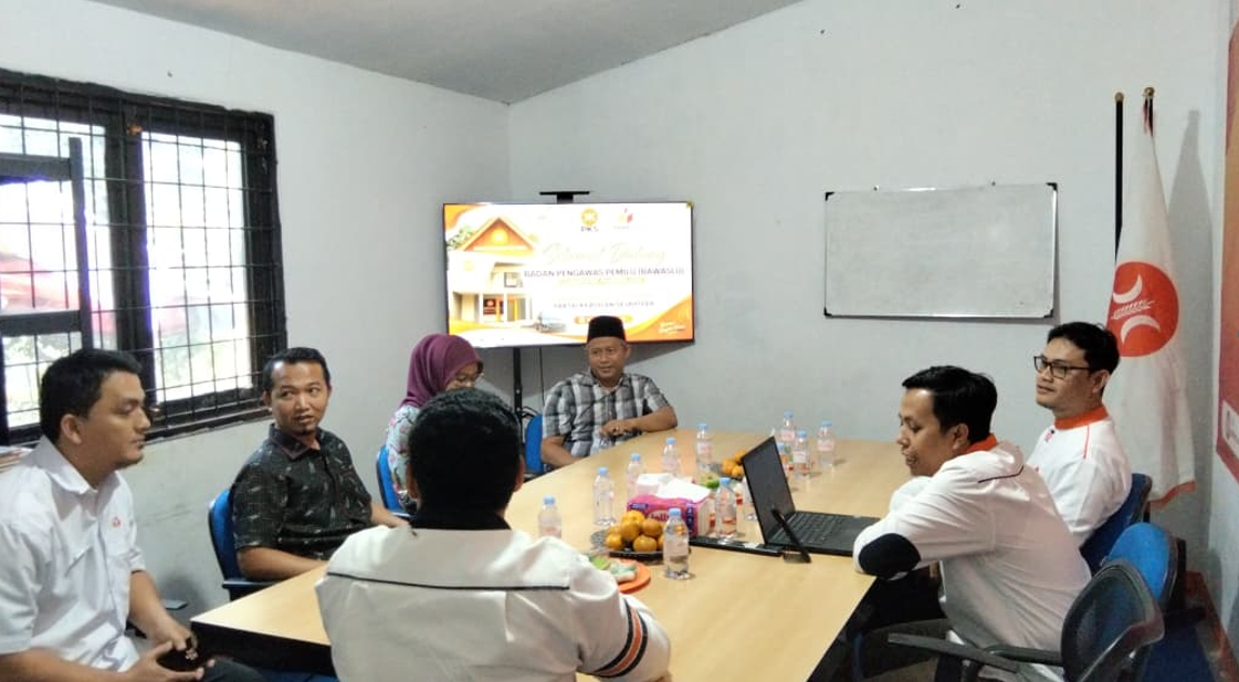 Kunjungan Bawaslu Kabupaten Pandeglang ke DPD PKS Pandeglang dalam rangka konsolidasi demokrasi Rabu, (16/09/2026)