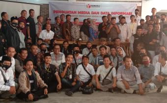 Penguatan Media dan Data Informasi Bawaslu Pandegang