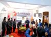 Ketua Bawaslu Pandeglang saat prosesi pemotongan tumpeng pada perayaan HUT ke-18 Bawaslu